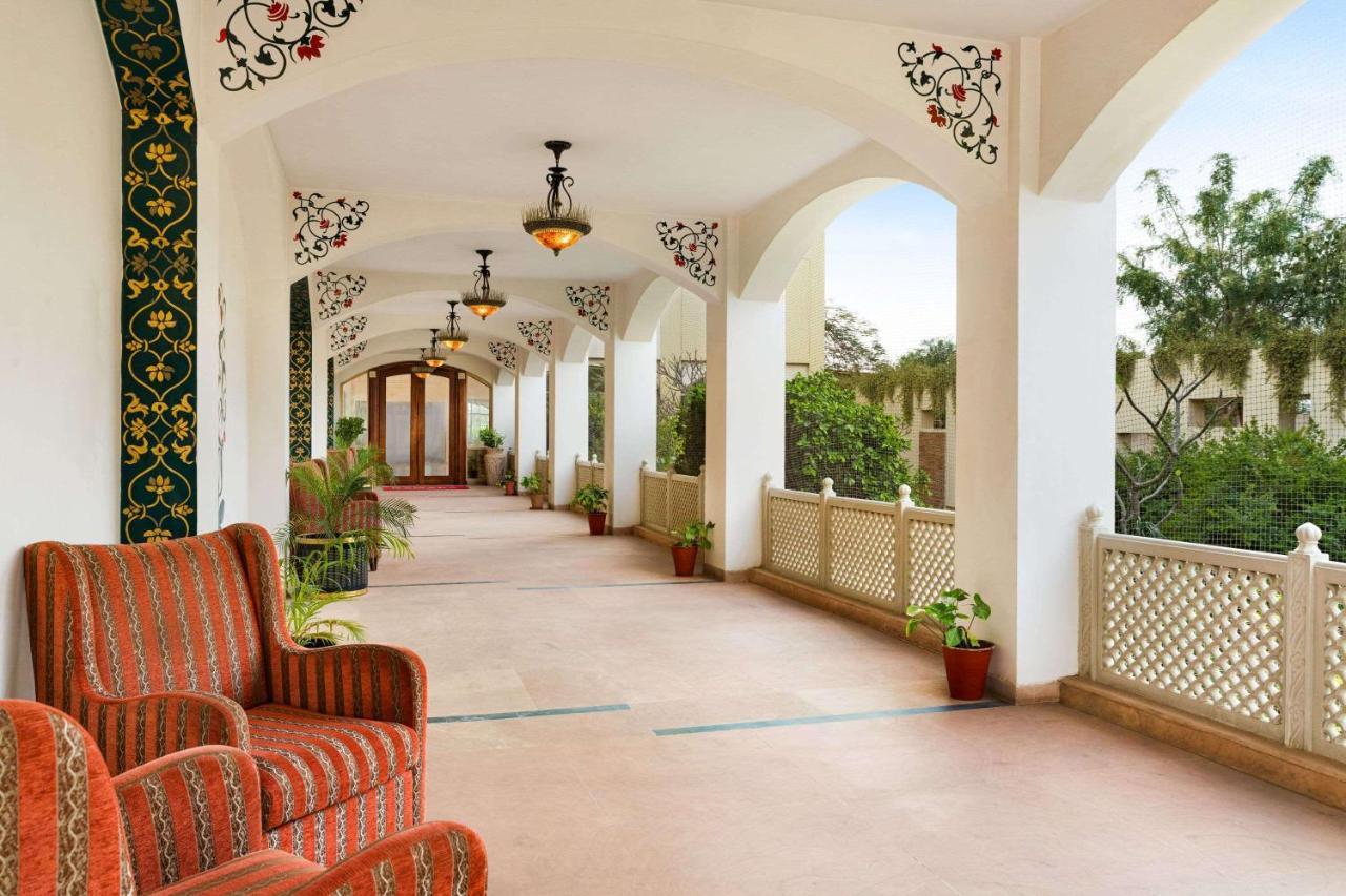 Hotel Ramada By Wyndham Jaipur Jaisinghpura Zewnętrze zdjęcie