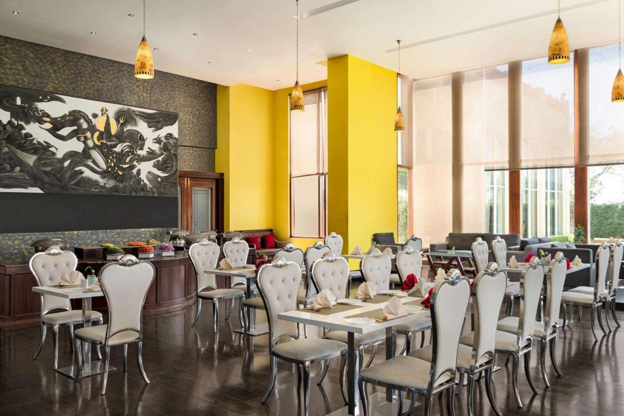 Hotel Ramada By Wyndham Jaipur Jaisinghpura Zewnętrze zdjęcie