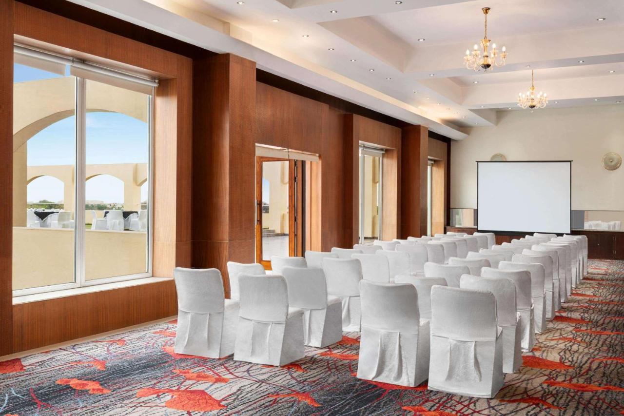 Hotel Ramada By Wyndham Jaipur Jaisinghpura Zewnętrze zdjęcie
