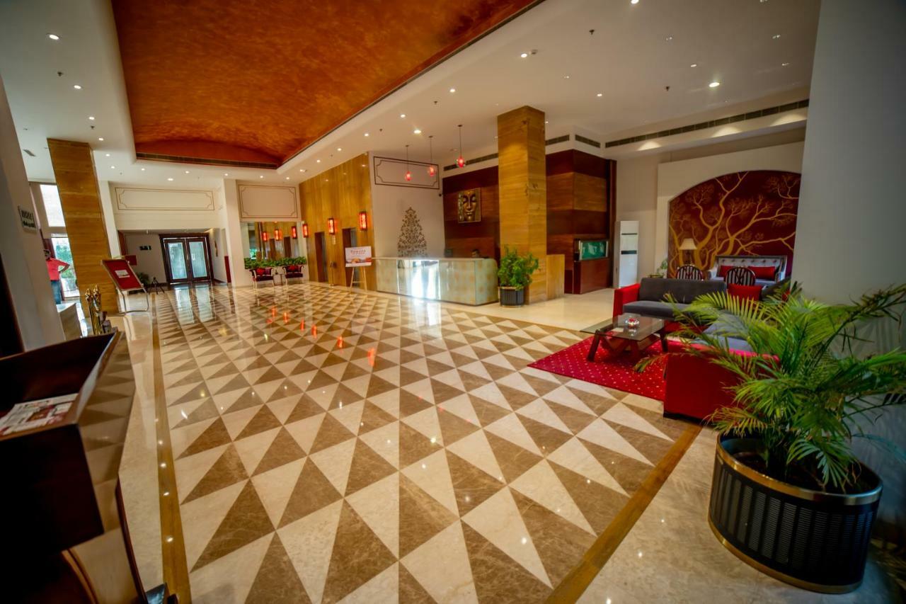 Hotel Ramada By Wyndham Jaipur Jaisinghpura Zewnętrze zdjęcie