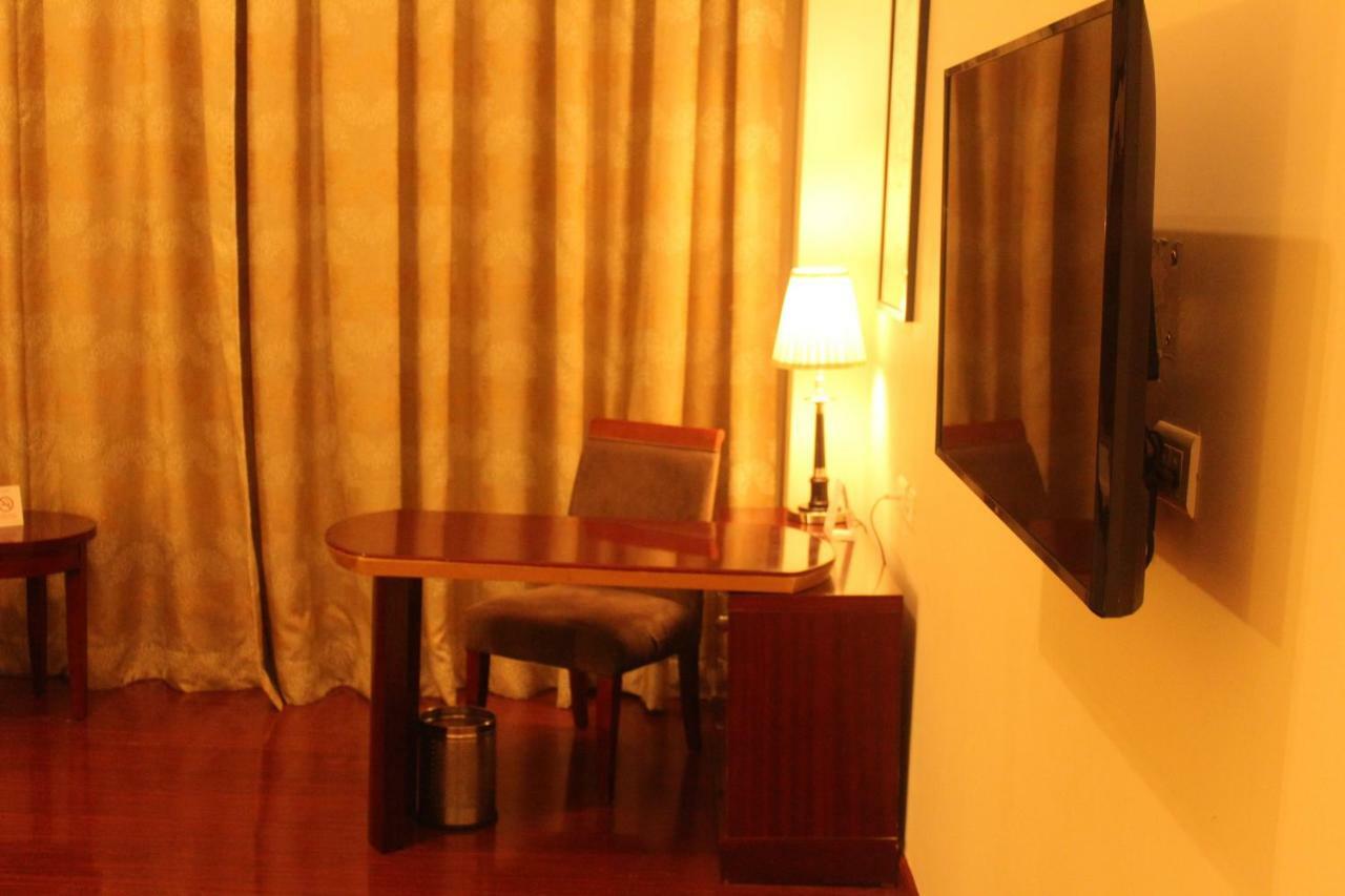 Hotel Ramada By Wyndham Jaipur Jaisinghpura Zewnętrze zdjęcie