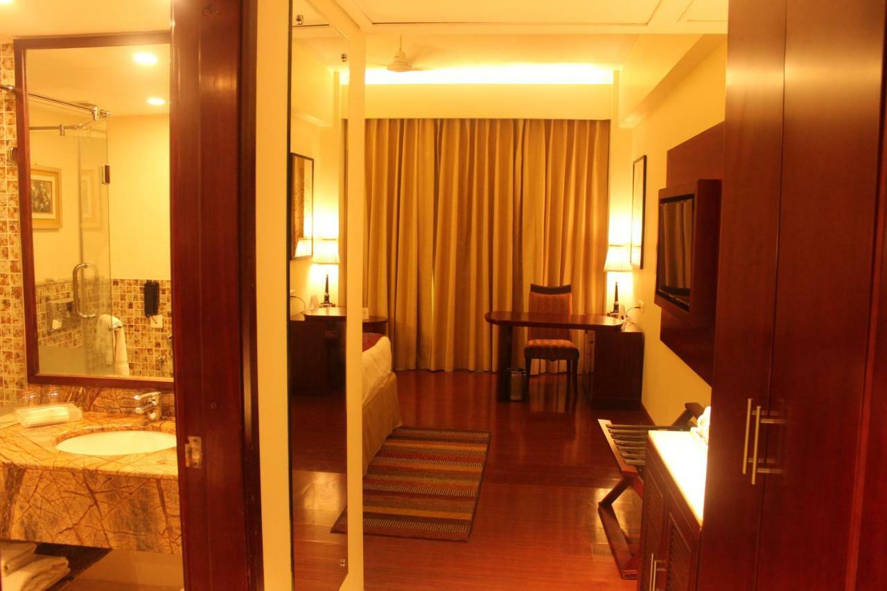 Hotel Ramada By Wyndham Jaipur Jaisinghpura Zewnętrze zdjęcie